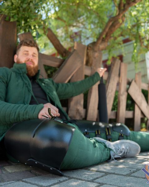 Thigh And Knee Protection With Belt Thigh And Knee Protection With Belt