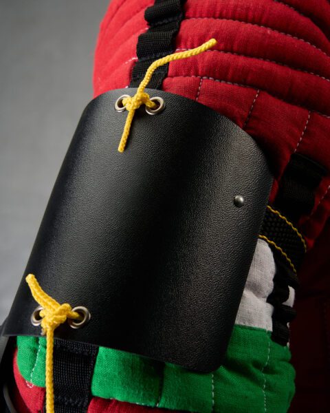 Plastic brassard protection Plastic brassard protection