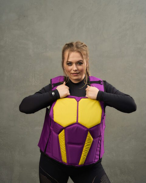 Segmented vest with plastic inside