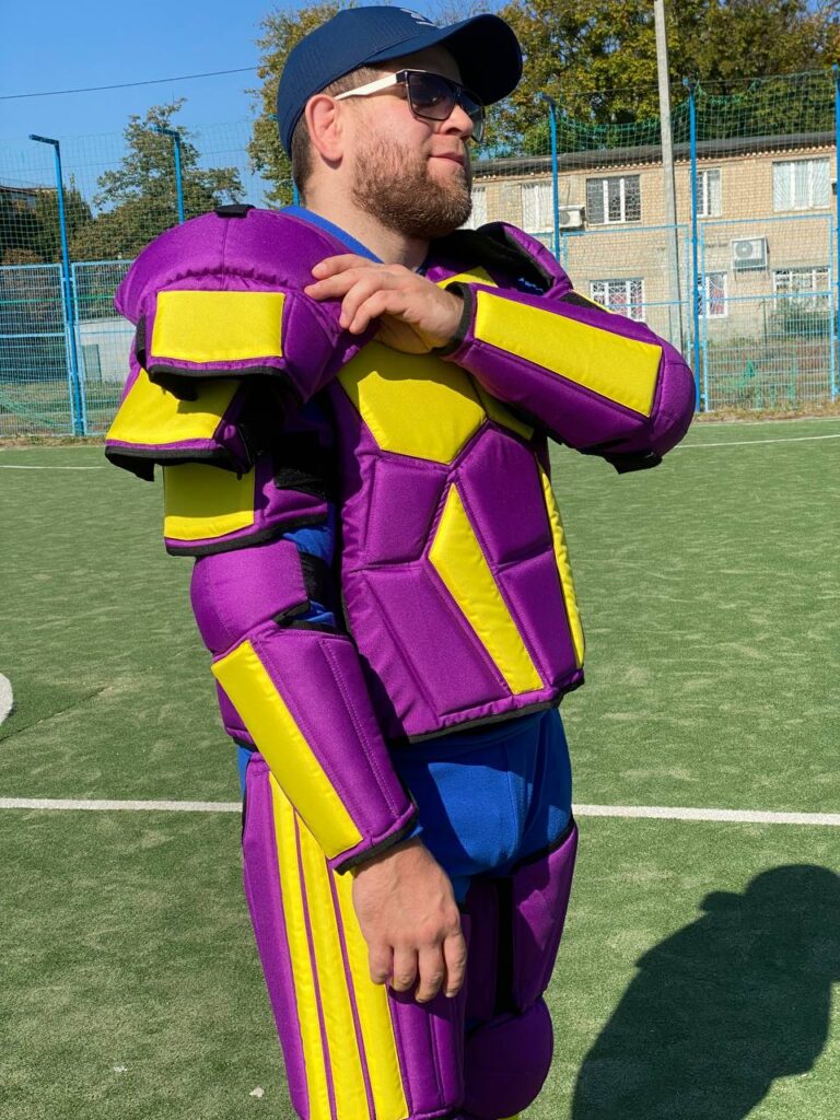 photo_5242422625093929859_y