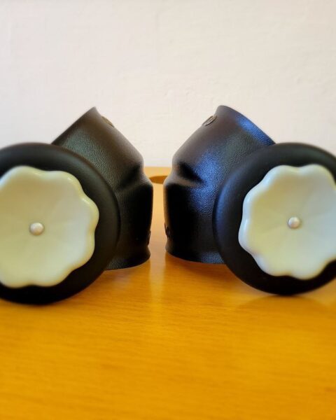 Plastic elbows protection