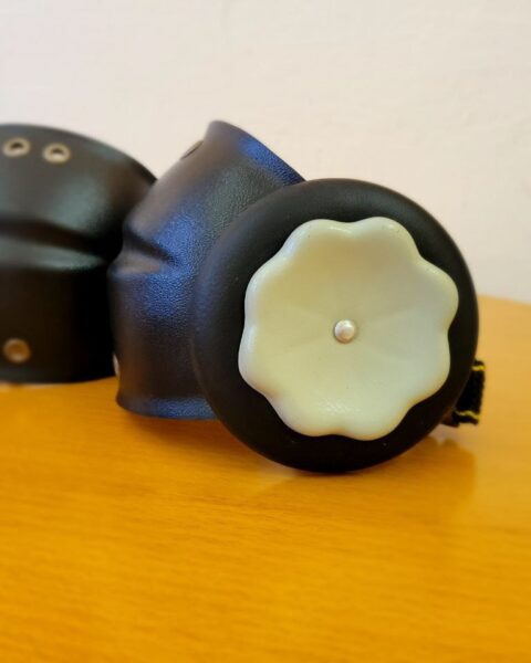 Plastic elbows protection