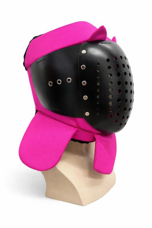 Colander visor helmet with cat ears Crest