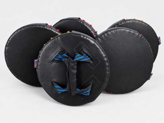 A bundle of five shields buckler mini 25 cm